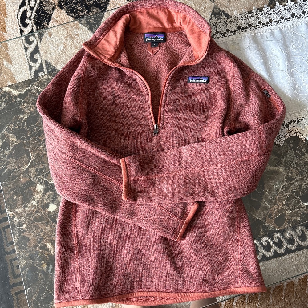 Patagonia 1/4 zip in size small